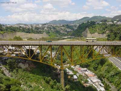 Foto: Guatemala-Silni�n� most p�es �dol�